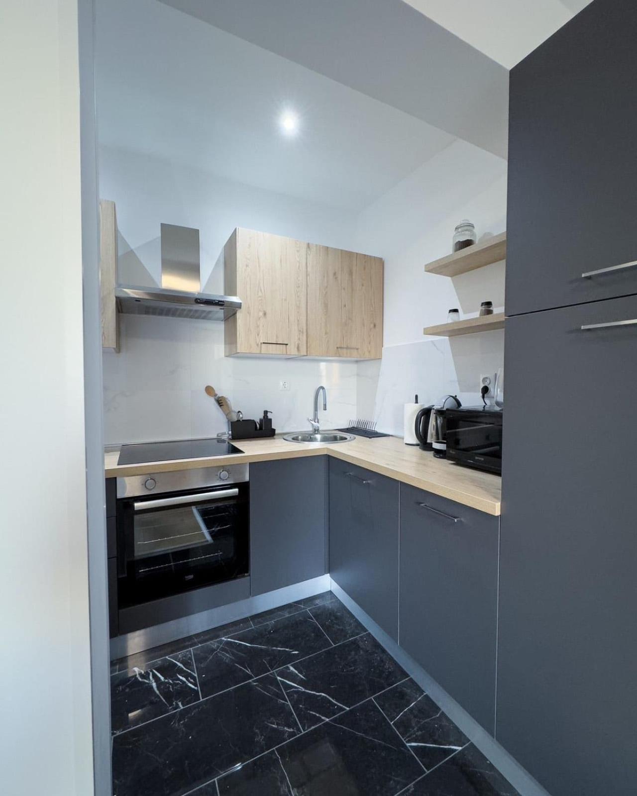 Apartman Adria 茨里克韦尼察 外观 照片