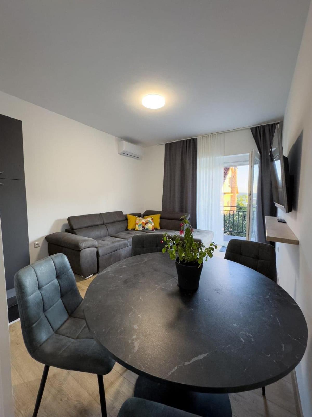 Apartman Adria 茨里克韦尼察 外观 照片