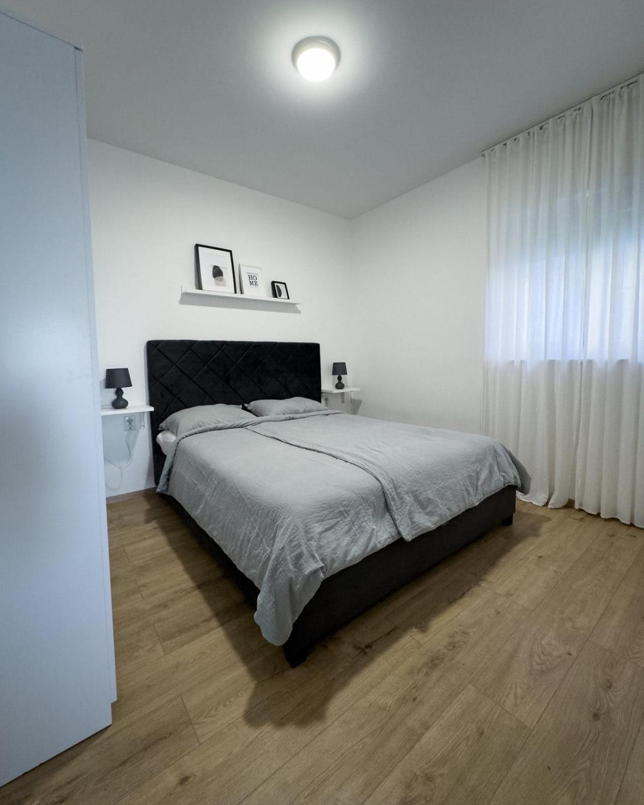 Apartman Adria 茨里克韦尼察 外观 照片